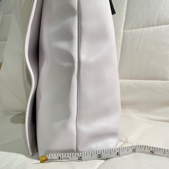 ECCO White Messenger Bag Shoulder Bag - Picture 14 of 16